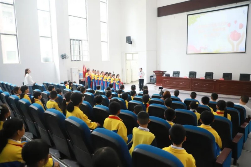 春暉心行·微愛傳遞|中偉銅仁、開陽產(chǎn)業(yè)基地開展愛心助學(xué)活動(dòng)